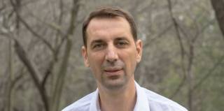 357 хиляди лева от заплати и осигуровки на служители е