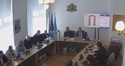 Общинският съвет на &quot;Тунджа&quot; прие бюджета за 2025 година с 18 гласа &quot;За&quot; / рекордни 39 237 117 лева/