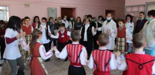 ГЕРБ-Ямбол поздрави лекари и акушерки по случай Деня на родилната помощ