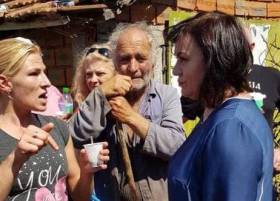 Корнелия Нинова е в Шарково. Решението /че има чума/ е преди резултатите от лабораторните анализи...!!!