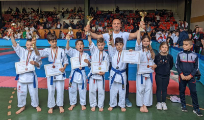Състезателите от Спортен клуб „Киокушин“ – Ямбол спечелиха осем медала