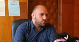 Доктор Рунков - Разделям се с директорския пост с две неща -