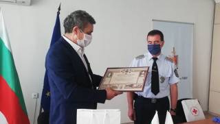 По повод Професионалния празник на служителите на МВР,