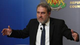 Разследват култ. министъра прикривал ли е престъпления на директора на Ямболския театър..