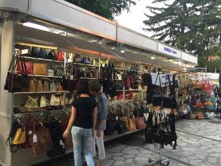 Изложението С ЛЮБОВ КЪМ БЪЛГАРСКОТО в Градския парк