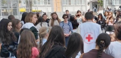 Доброволци от БМЧК - Ямбол направиха публична демонстрация за оказване на първа помощ в СУ „Св. Климент