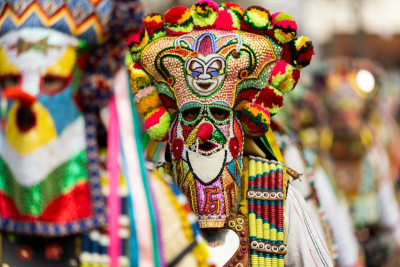 Карнавално шествие, Валя Балканска, Петър Янев и