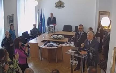 На тържествено заседание на ОбС връчват наградите ВИДЕО