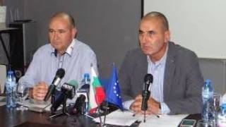 Интересно, какво мисли г-н Цветанов, в контекста на тия му съвети, за Областен координатор на ГЕРБ,