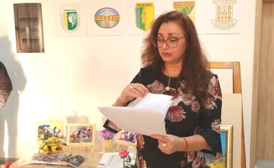 Поредна самостоятелна изложба подреди в Ямбол писателката Ваня Велева