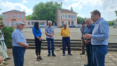 Областният управител на Ямбол - срещи край границата
