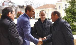 &quot;Докато няма произнасяне на трета инстанция всеки е невинен&quot;, каза за Славов Цветанов и го издигна за кмет. / и го &quot;избра&quot;/