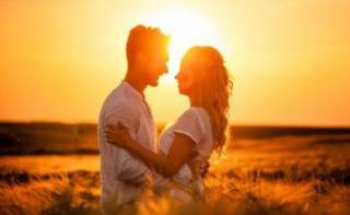 СТИХОТВОРЕНИЕ /за баланс/ Колко идеи за щастие, колко миражи...